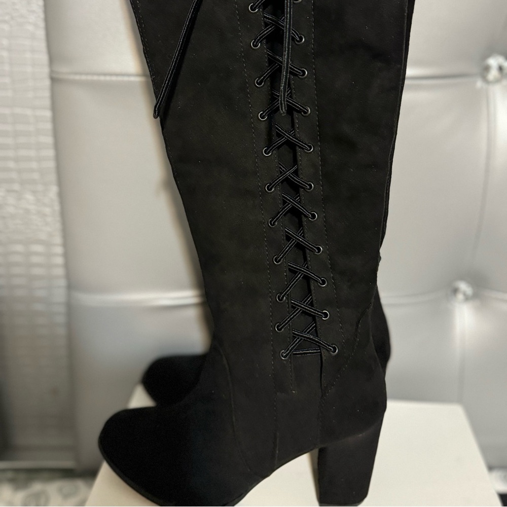 High top boot black